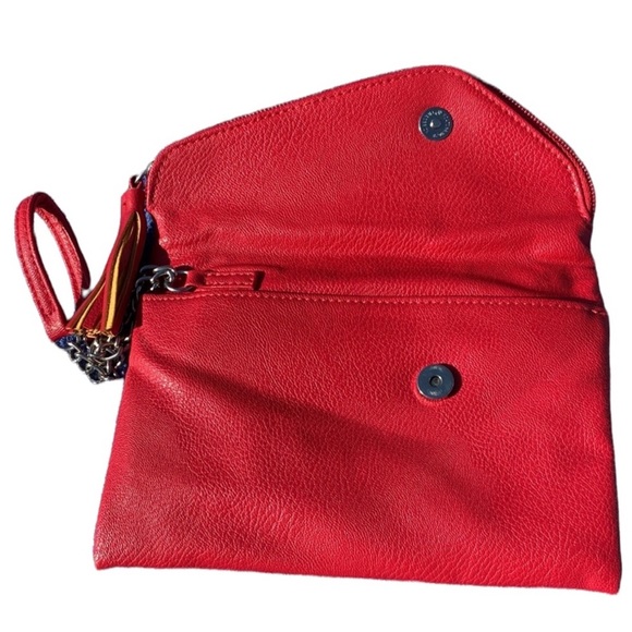 Selena Gomez Dream Out Loud By Selena Gomez Red Clutch - Picture 3 of 10